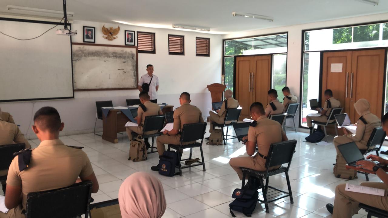 kelas-alt
